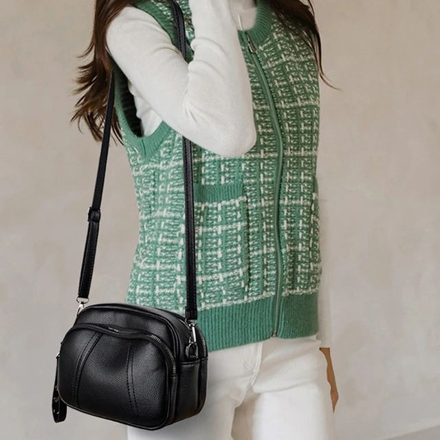 Solid Color Fashionable Rivet Zipper Women's Mobile Phone Bag Simple Soft